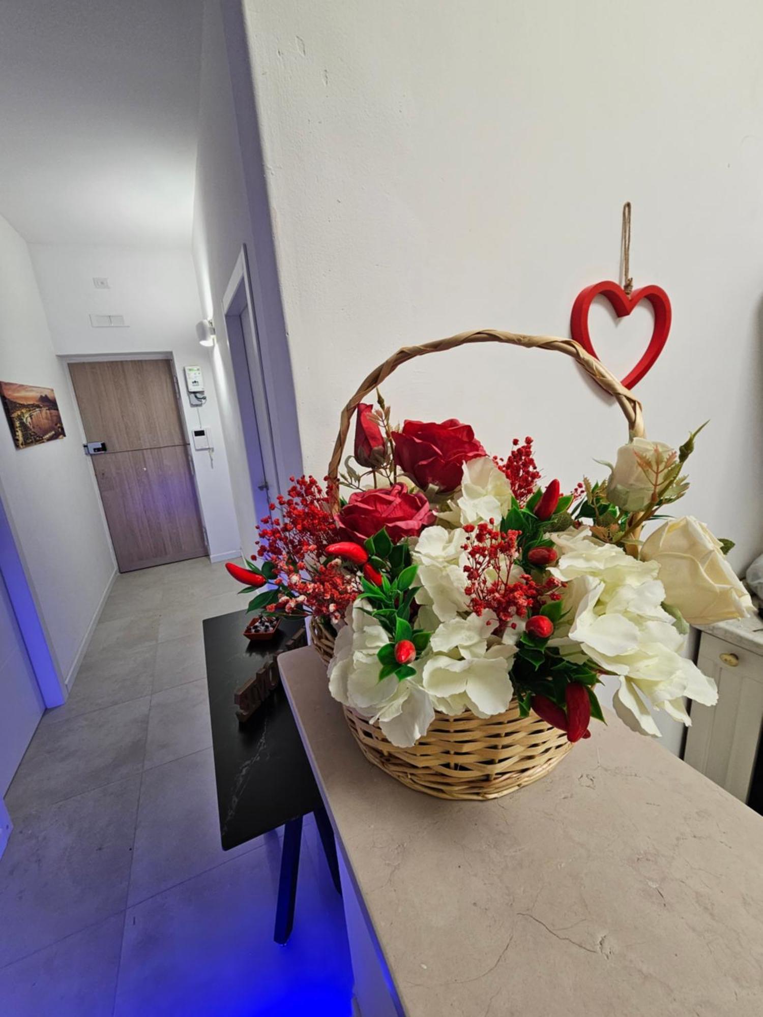 Erminia Suite Naples Exterior photo